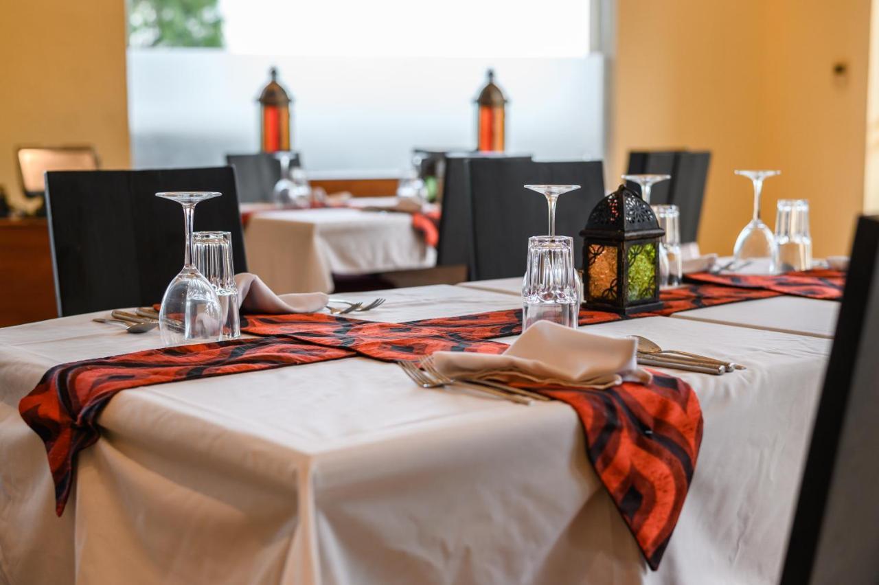Cocoa Boutique Hotel - Your Kenyan Beachfront Bliss Момбаса Экстерьер фото